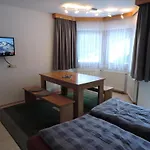 In Near Lift Apartamento