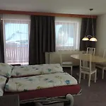 In Near Lift Apartamento