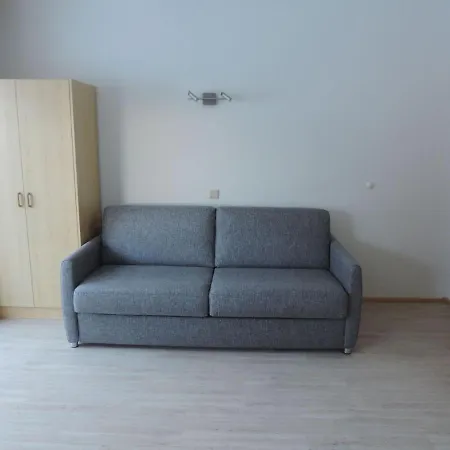 In Near Lift Apartment