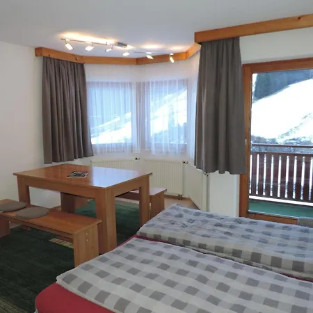 In Near Lift Apartment