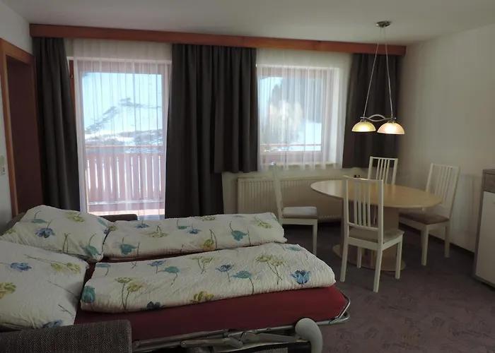 In Near Lift Apartment