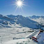 Lejlighed In Near Lift *